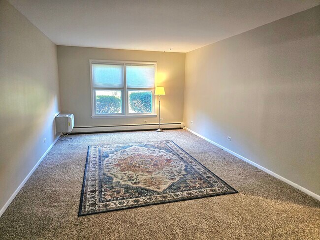 Photo - 350 Brainerd Ave Unidad 7A