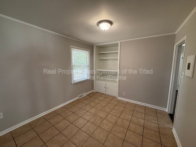 Photo - 2700 Brightwood Ct