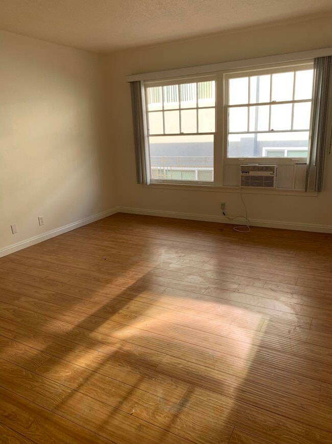 Photo - 1241 Bundy S Dr Unit #5
