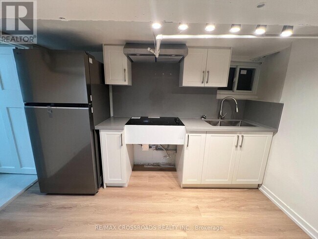 Photo - 82 Curzon St