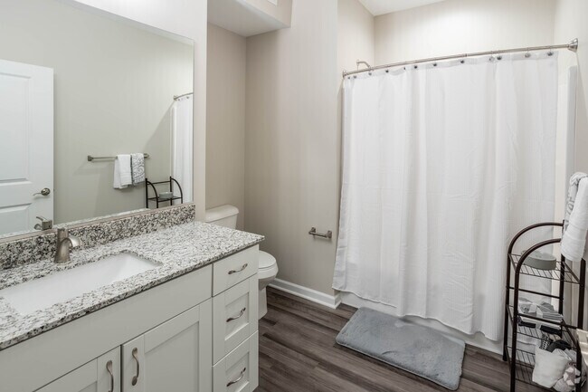 2BR, 2BR - Bathroom