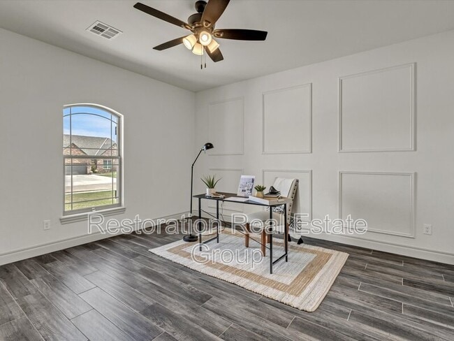 Photo - 1027 Kimberlin Ln