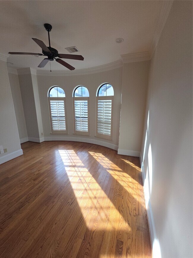 Photo - 3117 Fairdale Oaks E Unidad A