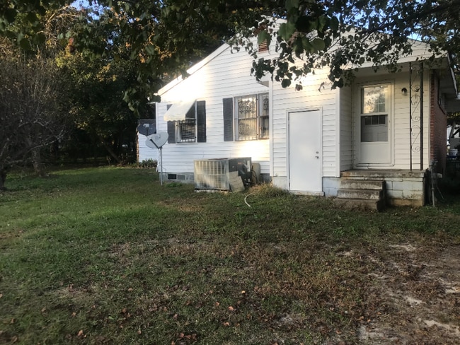 Photo - 604 E Highland Ave