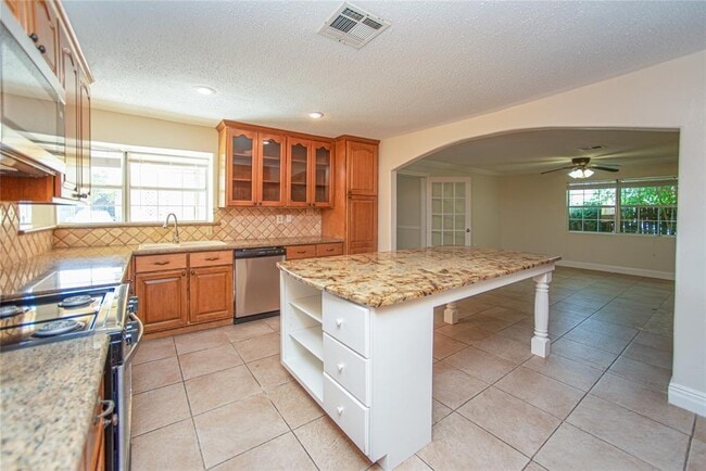 Photo - 6905 Palestine St Unit B