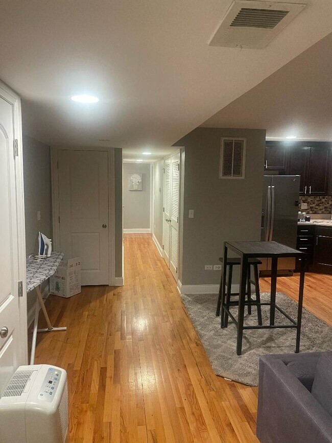 Photo - 3313 S Calumet Ave