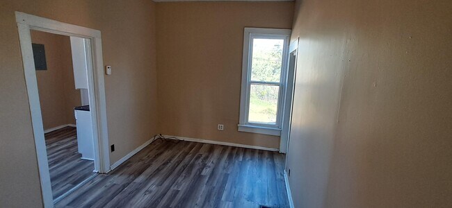 Photo - 1515 Felix St