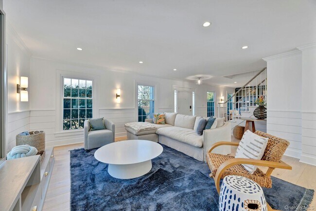 110 Sleepy Hollow Ln