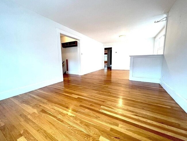 Photo - 200 Maple St