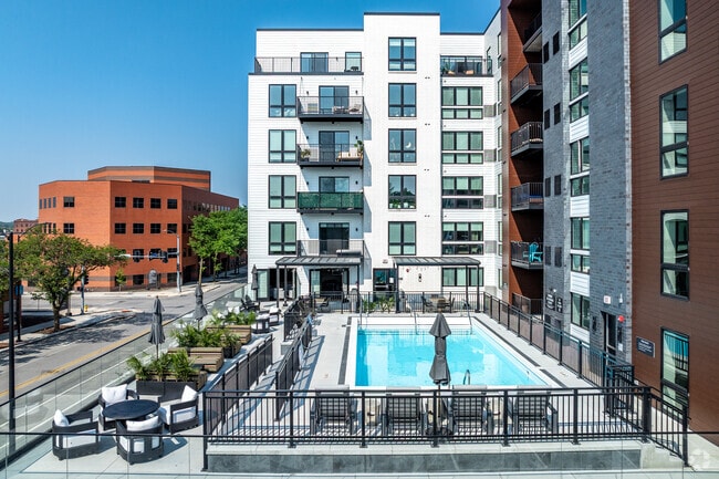 Building Photo - Tempo East Village Rental
