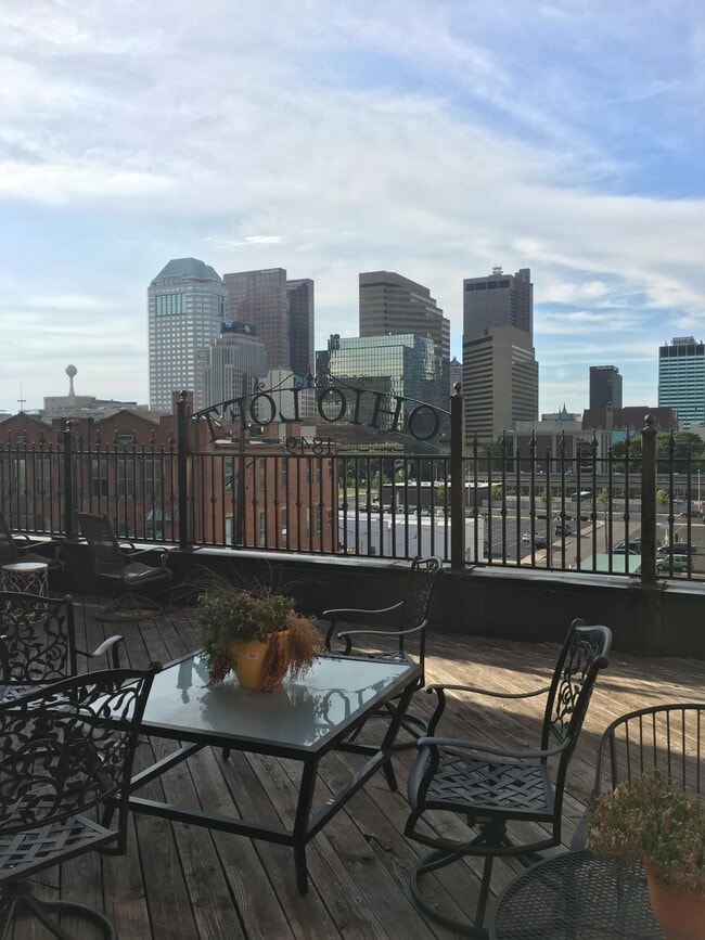 Photo - 139 E Main St