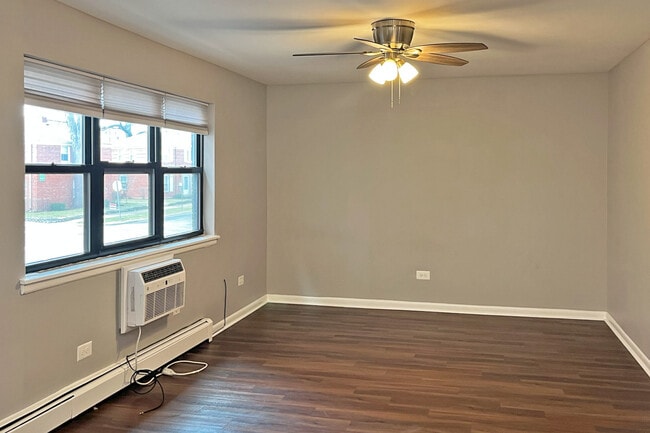 516 Des Plaines Ave.