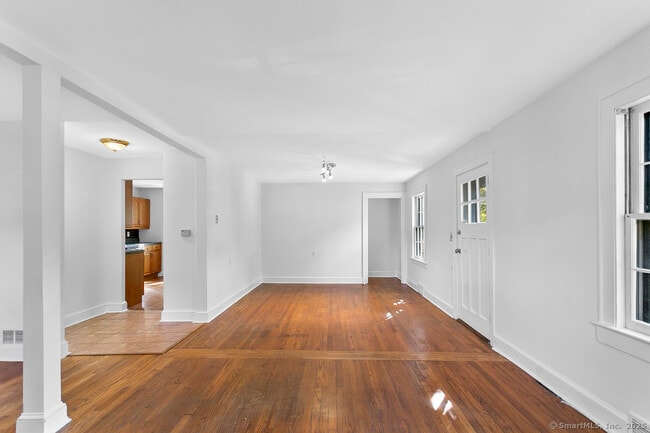 Photo - 105 Southworth St