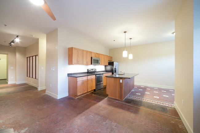 Photo - Fifth Avenue School Lofts