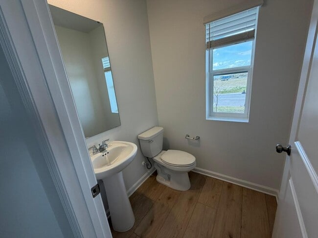 Photo - 5151 Loyalty Dr