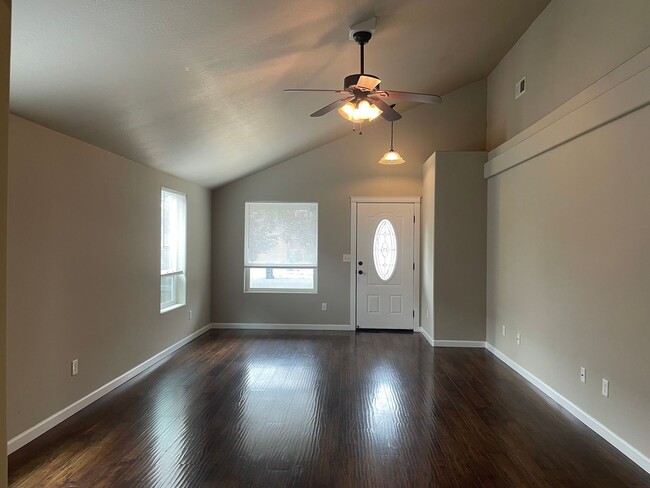 Photo - Beautiful 3 Bedroom 2 Bath Home Located in a Nice Medford Neighborhood