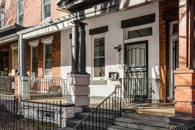 Photo - 2250 N Park Ave