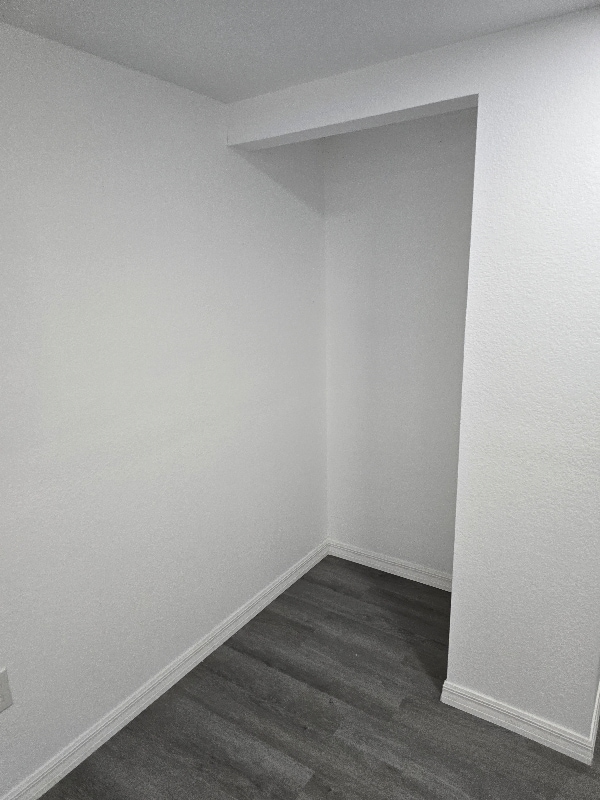 Photo - 3212 E Henry Ave