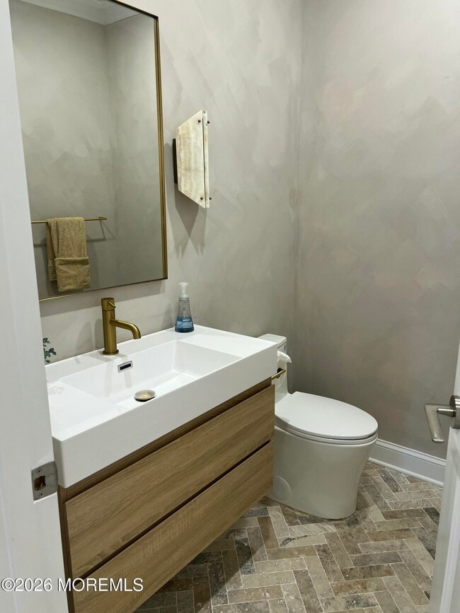 Photo - 121 Riviera Dr