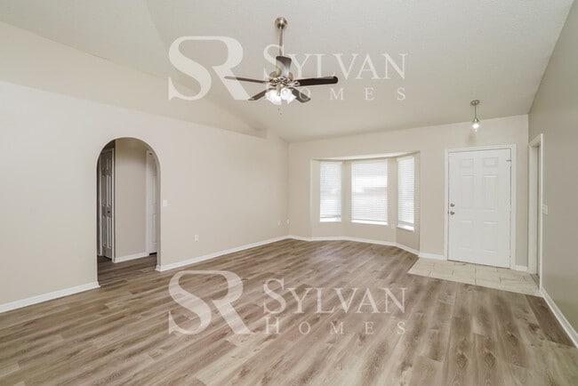 Photo - Don’t miss this Beautiful 3 Bedroom, 2 Bath home!