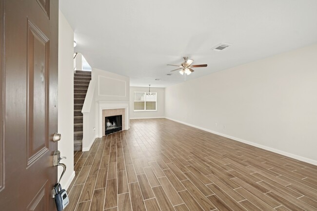 Photo - 1426 Cartwright Rd