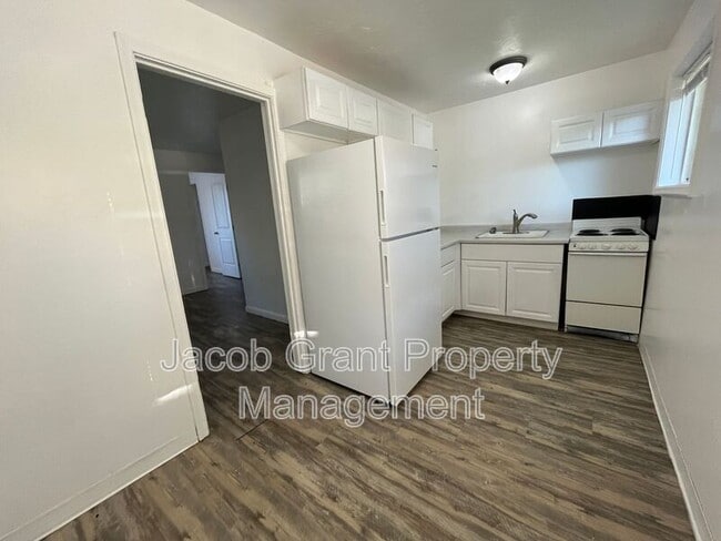 Photo - 575 Tiger Ave