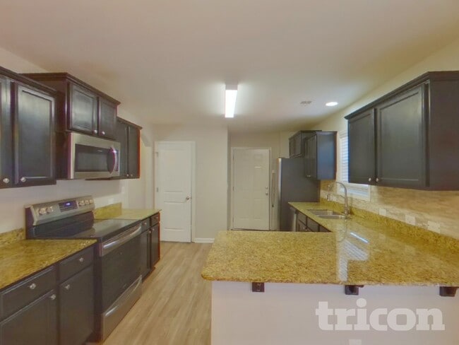 Photo - 18 Driftwood Ave