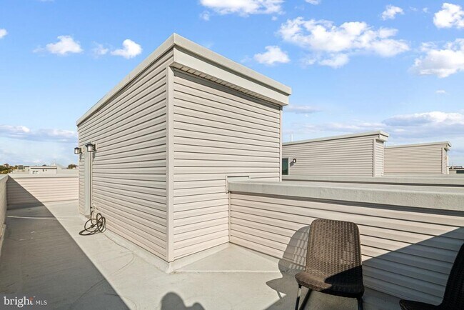 Photo - 419 W Berks St Unit 2