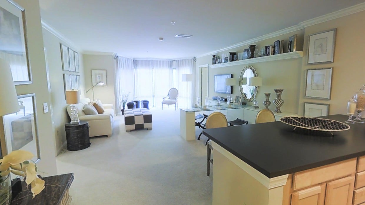 Photo - Symphony Center Apartments