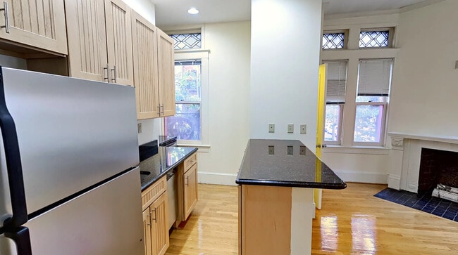 Photo - 191 Commonwealth Ave Unit 3