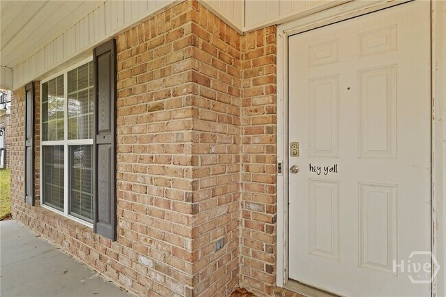 Photo - 220 Augusta Way