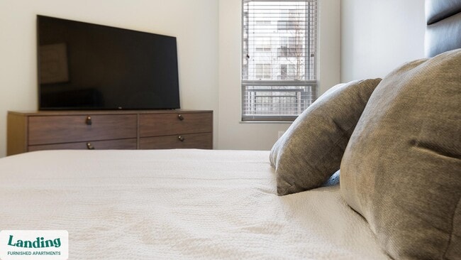 Photo - 5800 Highlands Plaza Dr Unit 247