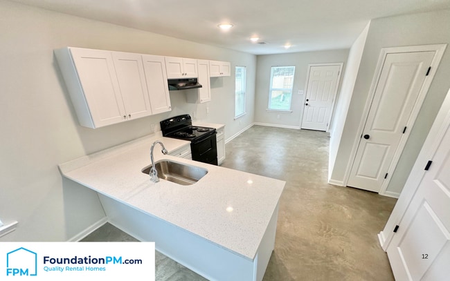 Photo - 2507 E Tyler Ave