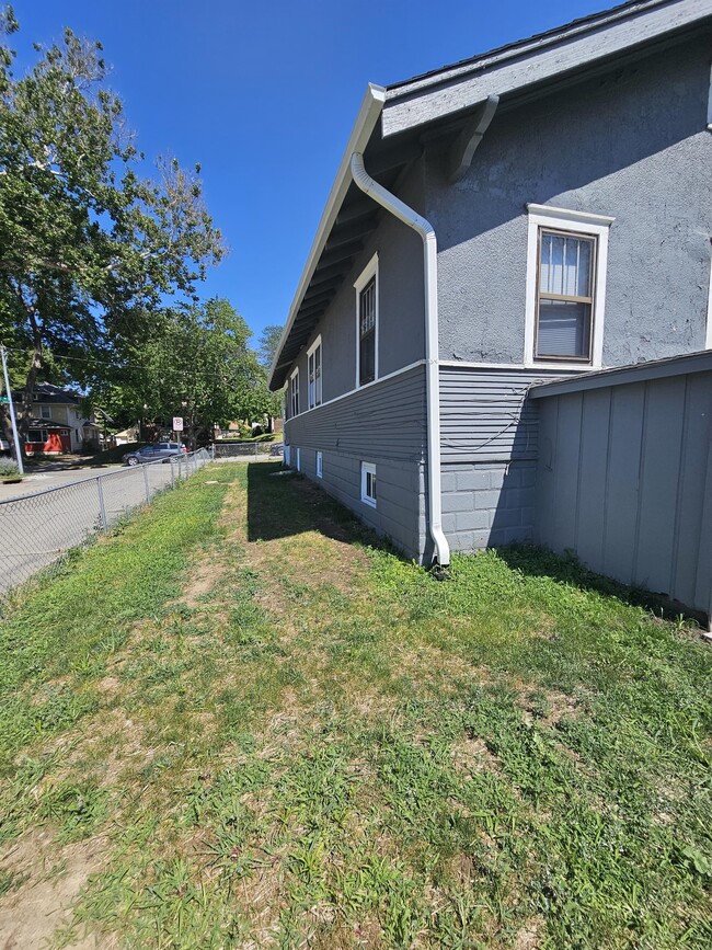 Photo - 132 N 35th Ave