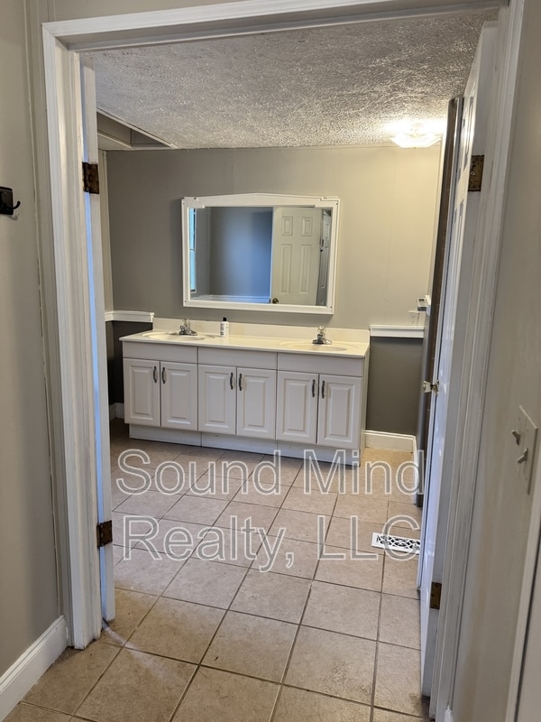 Photo - 5816 Goolsby Ct