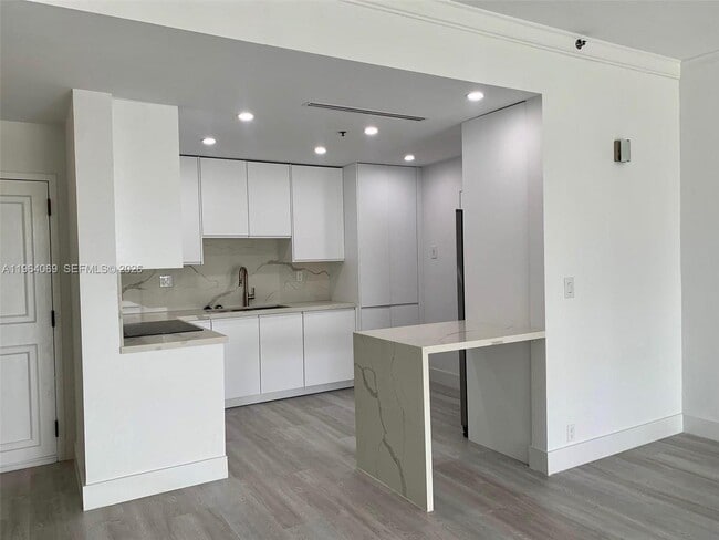 Photo - 201 Crandon Blvd Unit 306