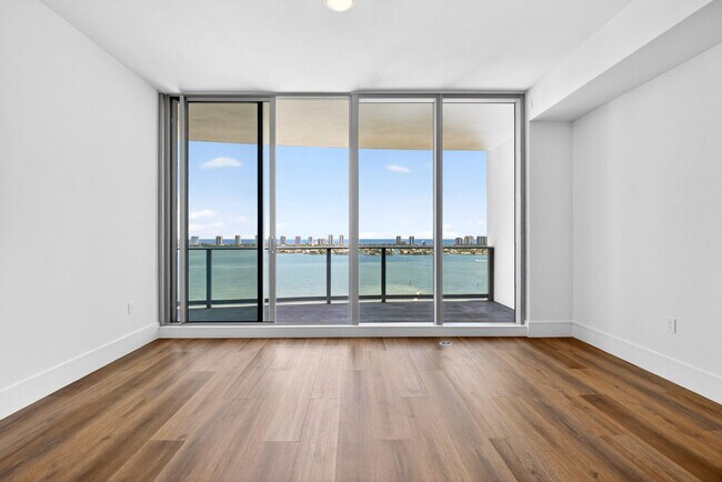 220 Lake Shore Dr Unit 1808