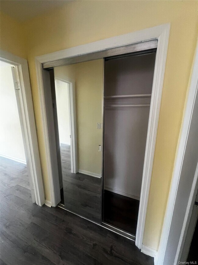 Photo - 2113 Chatterton Ave