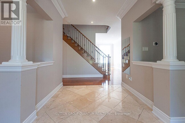 Photo - 1599 Hallstone Rd