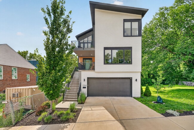Building Photo - 1742 Belleview Ave