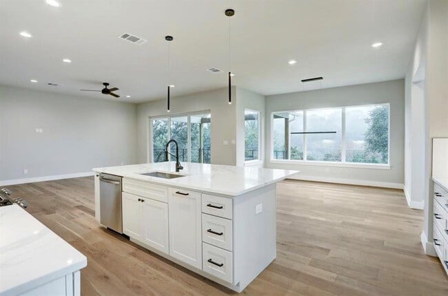 Photo - 2603 Nocona Trail