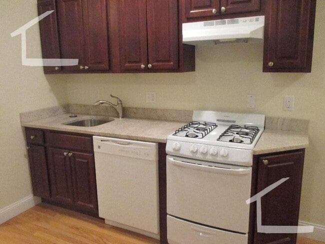 Photo - 9/1 No Fee! Spacious Fenway/Symphony area 4BR/1.5BA apartment