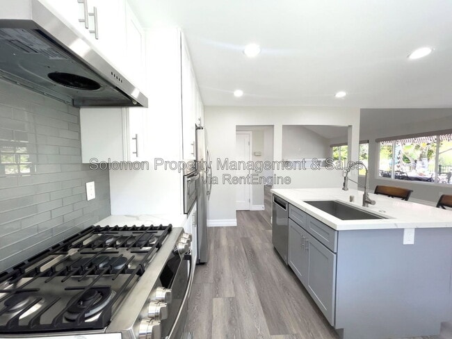 1956 Palmer Dr