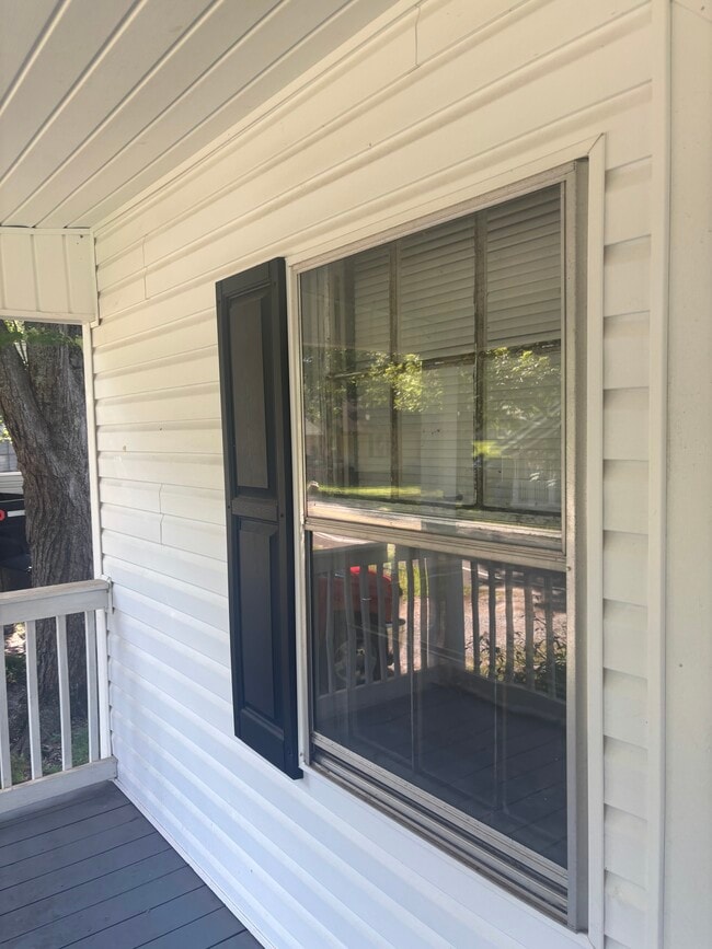 Photo - 135 West St