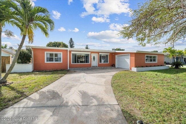 Photo - 457 S Waterway Dr House