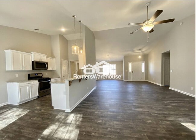 Photo - 39 Glenmaura Way NW