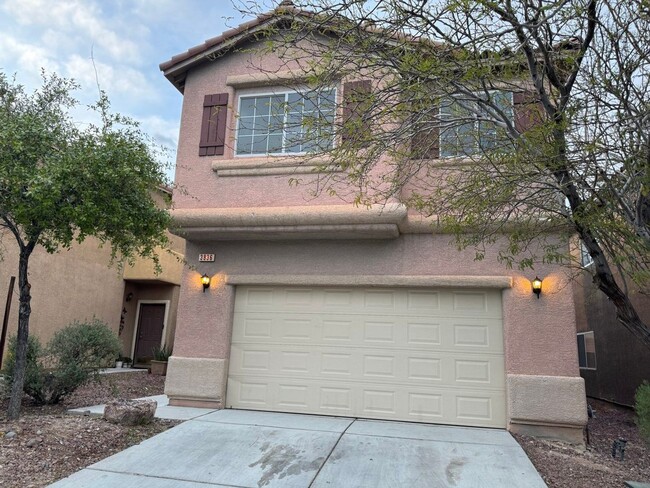 Fresh Paint/New Flooring all inside! Four ... - Fresh Paint/New Flooring all inside! Four ... House