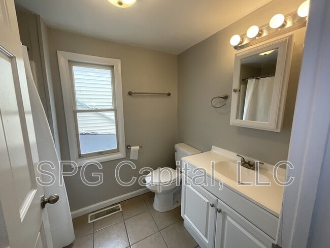 Photo - 224 E Mulberry Ave