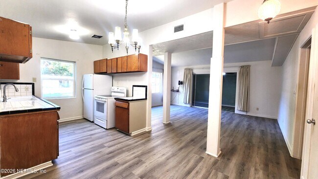 Photo - 5532 Keystone Dr S