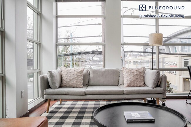 Photo - 1520 Eastlake Ave E Unidad FL2-ID708